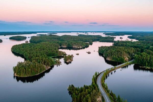 Asiakaspalvelumme kesällä